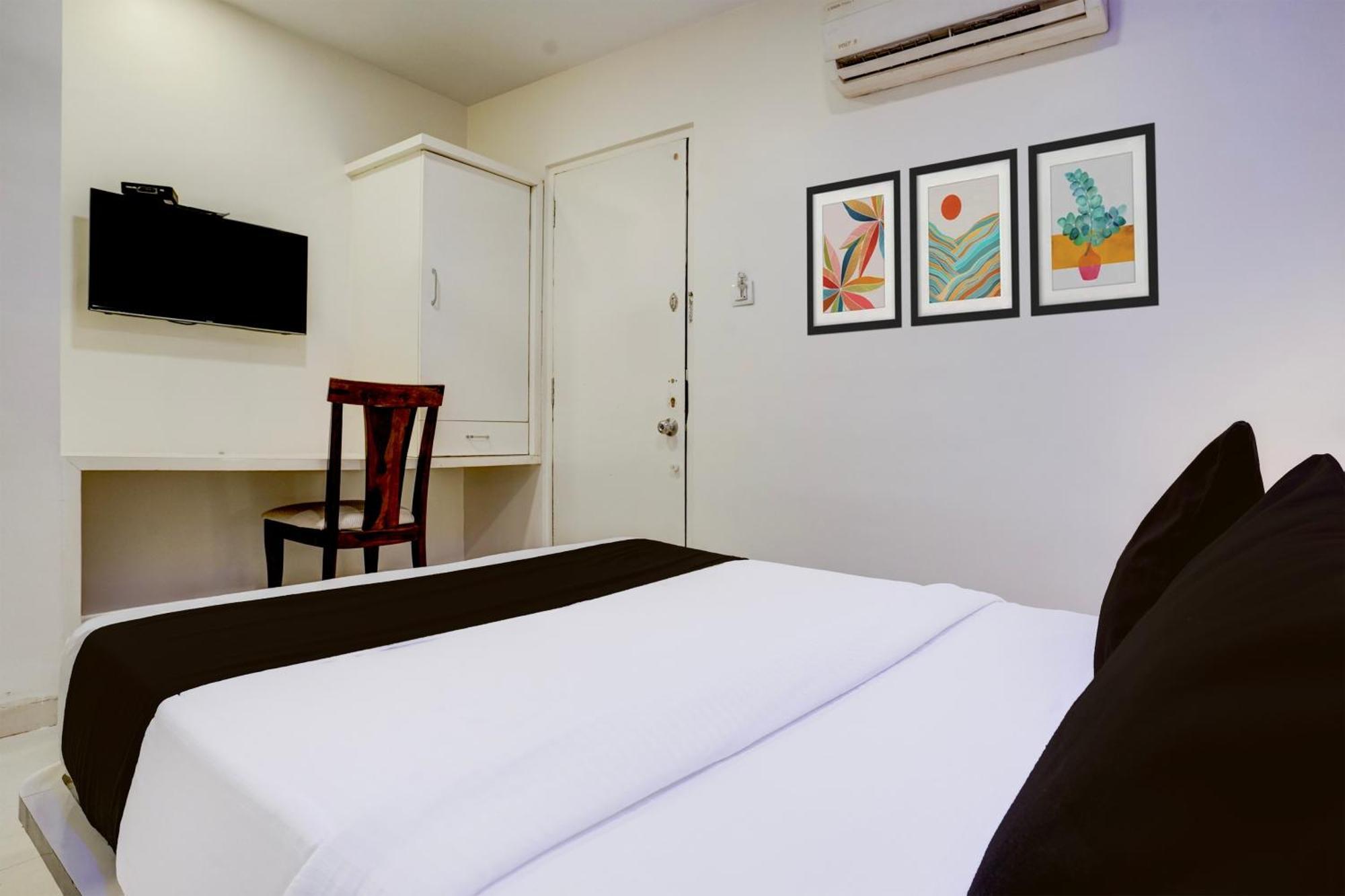 Hotel O Golden Star Мумбаи Экстерьер фото