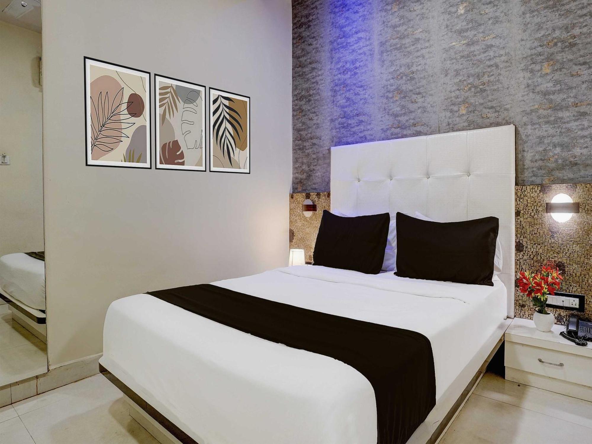 Hotel O Golden Star Мумбаи Экстерьер фото